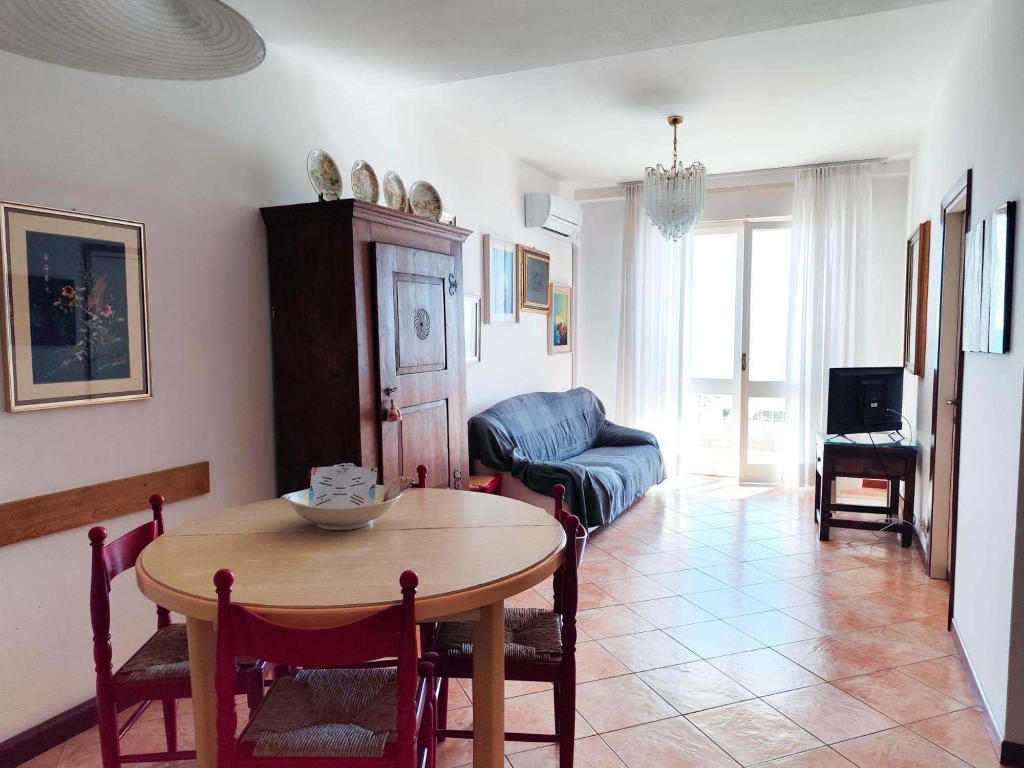 リド・ディ・イエゾロPuerto Del Sol Fronte Mareアパートメント エクステリア 写真